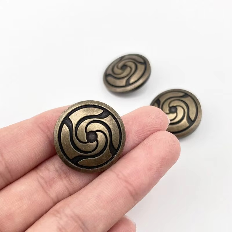 Vintage Collectible Buttons - 1/2/3/4 個アニメボタンヴィンテージボタンバックパック服アクセサリーコスプレファンお土産コレクション