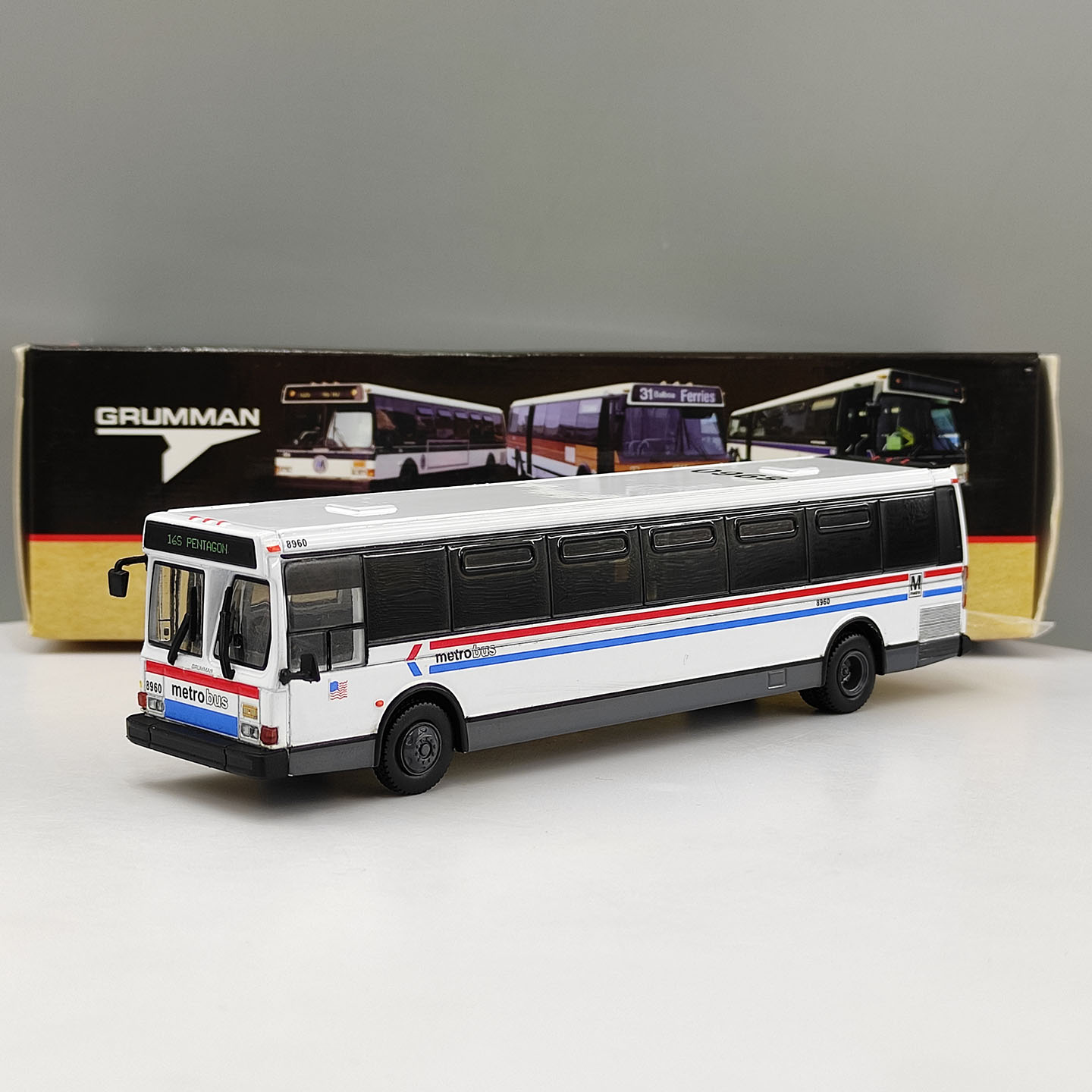 Vintage Collectibles Toys - ダイキャスト IR 1:87スケール ヴィンテージバス 長距離バス 1980年