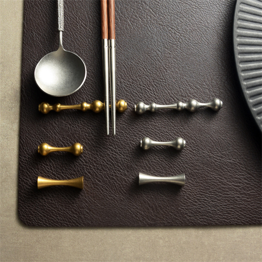 304ステンレス鋼のヴィンテージチョイスティックレスト、箸枕 - Vintage Collectible Spoons のレビューと価格