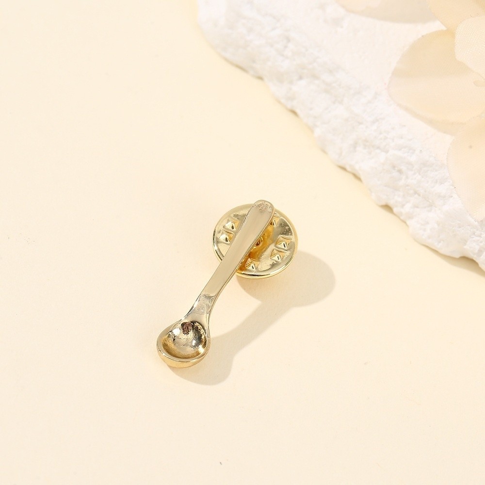 新しい可愛いデザインのスプーンブローチ、小さめサイズ、クリエ - Vintage Collectible Spoons のレビューと価格