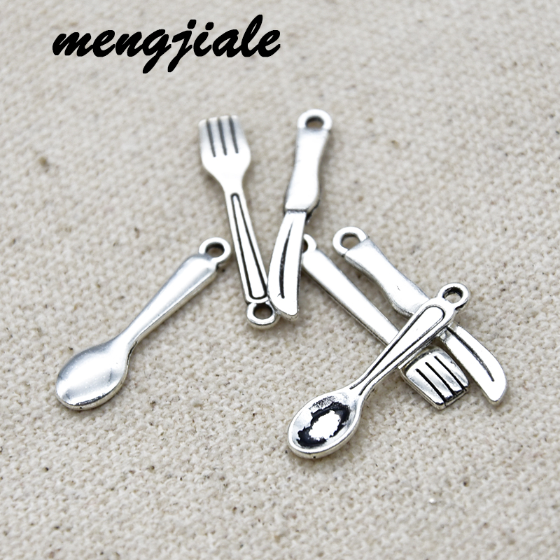 アンティークシルバーカトラリーコレクション,30個,ペンダン - Vintage Collectible Spoons のレビューと価格