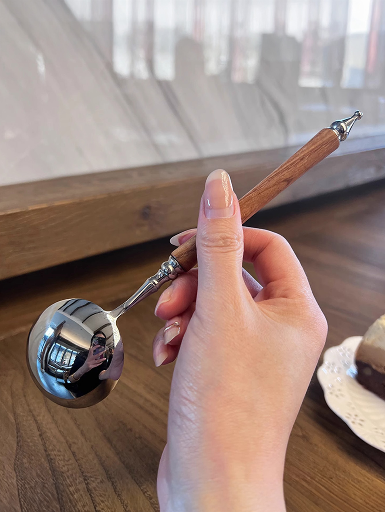 ステンレス製のスプーン、ヴィンテージ、貴族的なデザイン、スー - Vintage Collectible Spoons のレビューと価格
