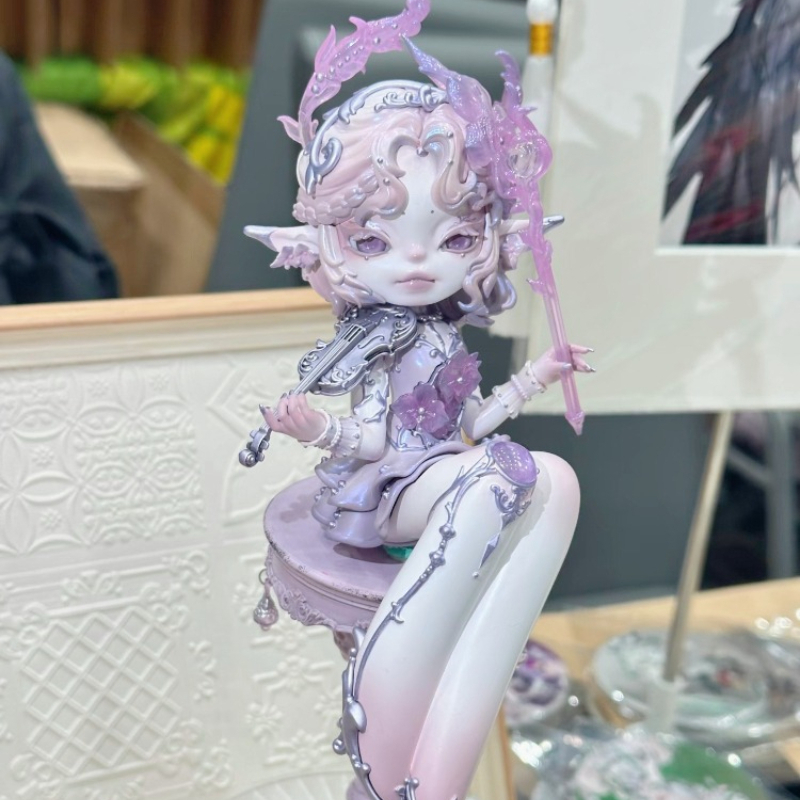 ドミネータースビアのアクションフィギュア,黒と白の女王の人形 - Vintage Collectible And Vintage Dolls のレビューと価格